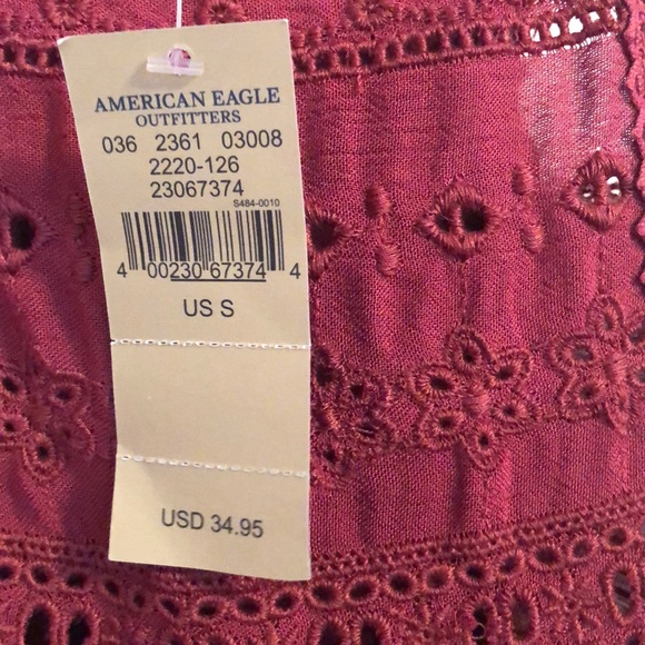 American eagle topNEVER WORN - Picture 2 of 3